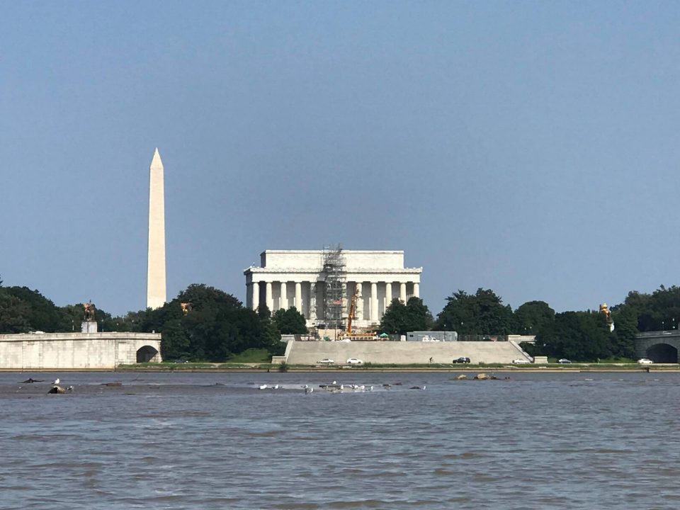 Washington Monument and Lincoln Memorial
