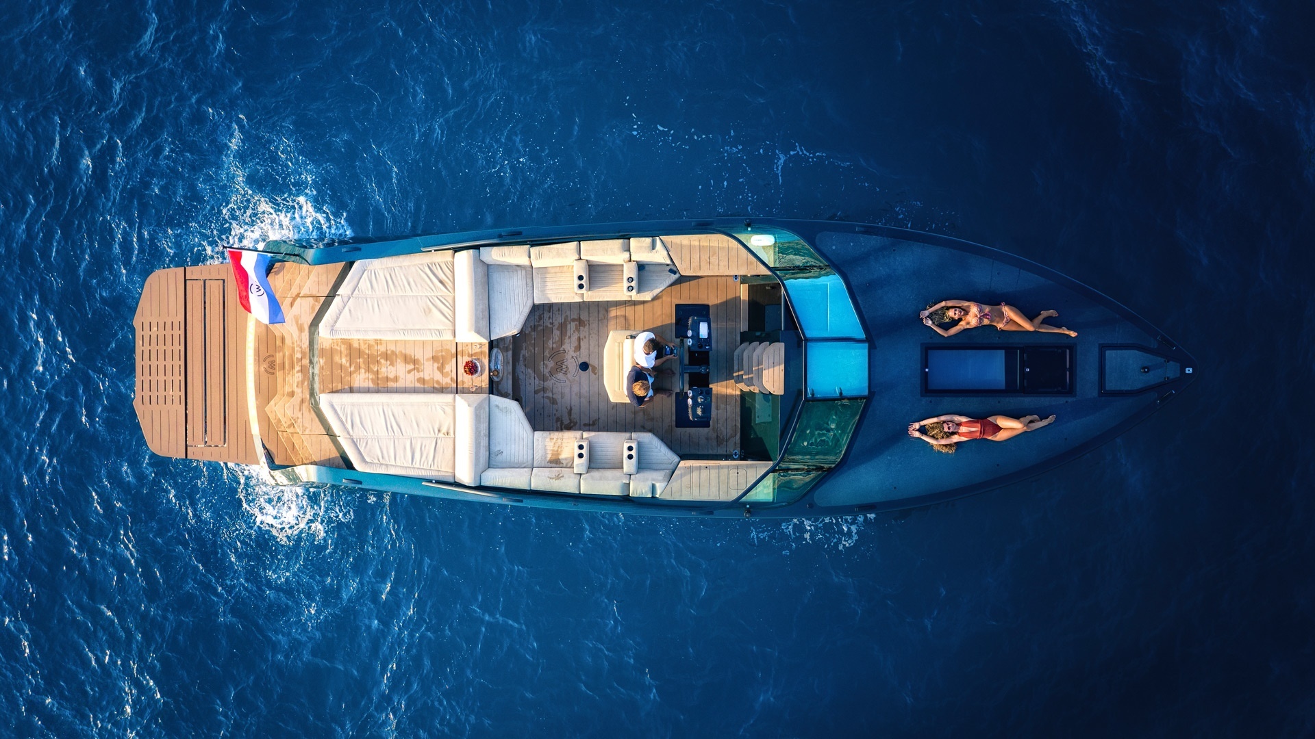Waterdream California 52XT | YachtCreators