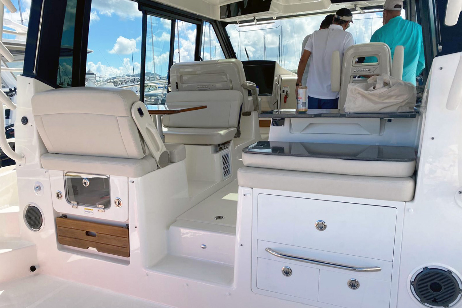 Boston-Whaler-405_ext07