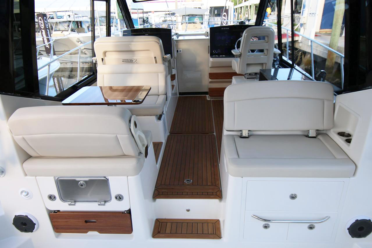 Boston-Whaler-405_ext09
