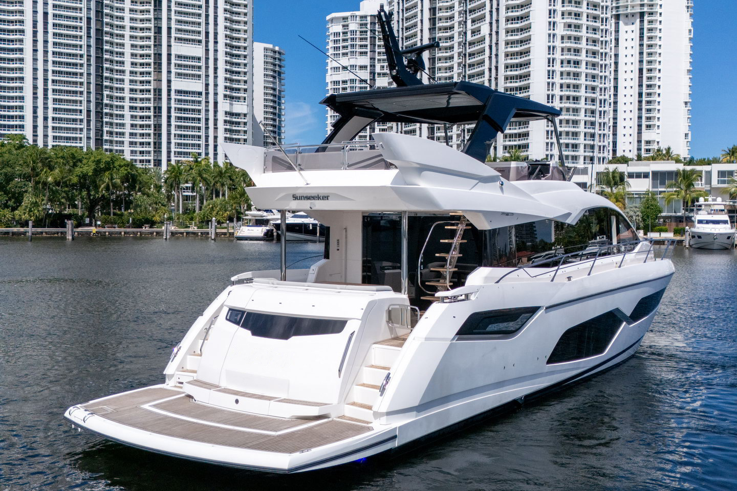 Sunseeker-Manhattan68_ext05