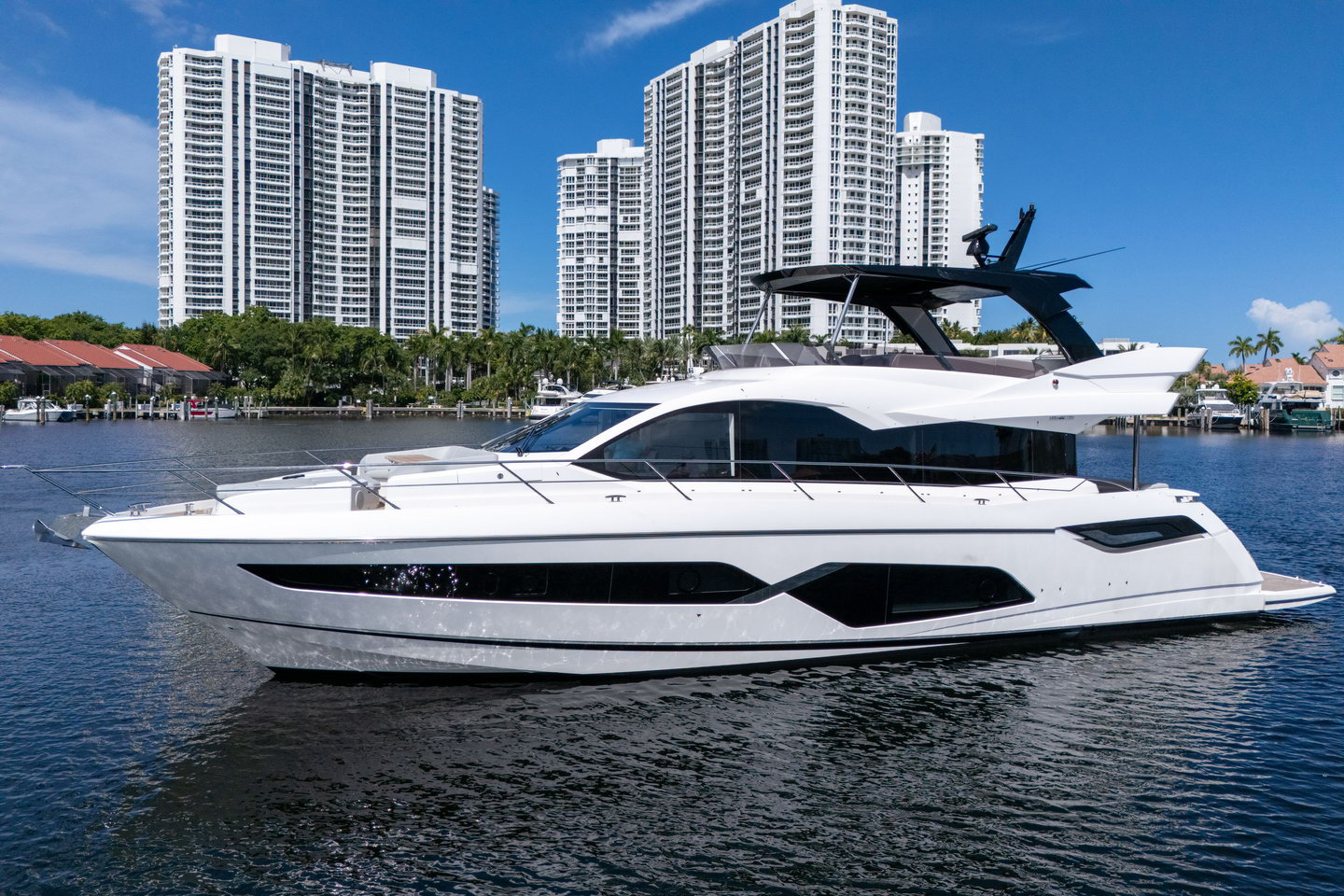 Sunseeker-Manhattan68_ext08