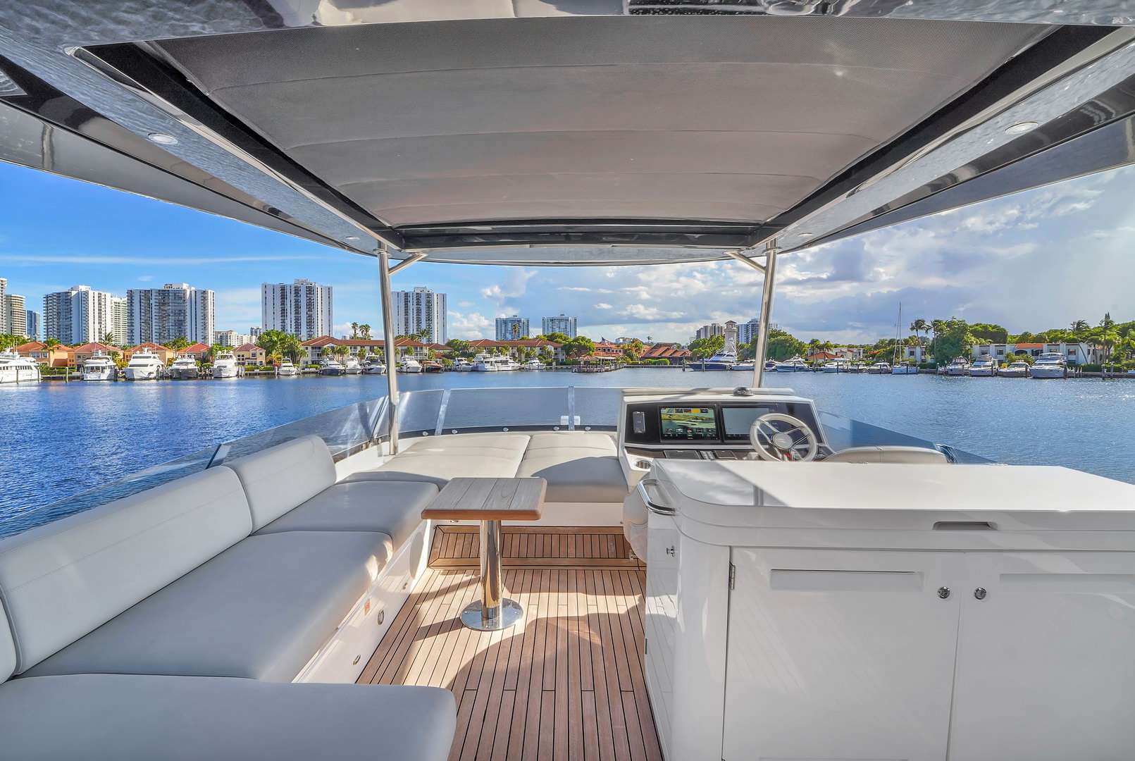 Sunseeker-Manhattan68_ext24