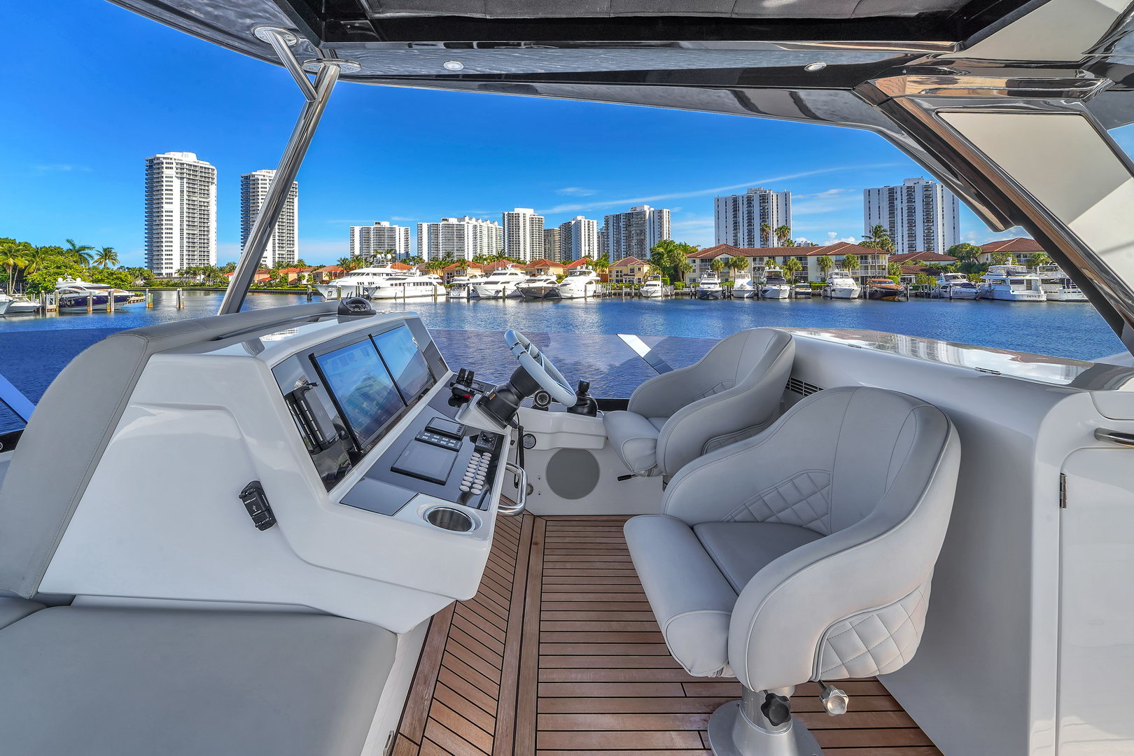 Sunseeker-Manhattan68_ext31