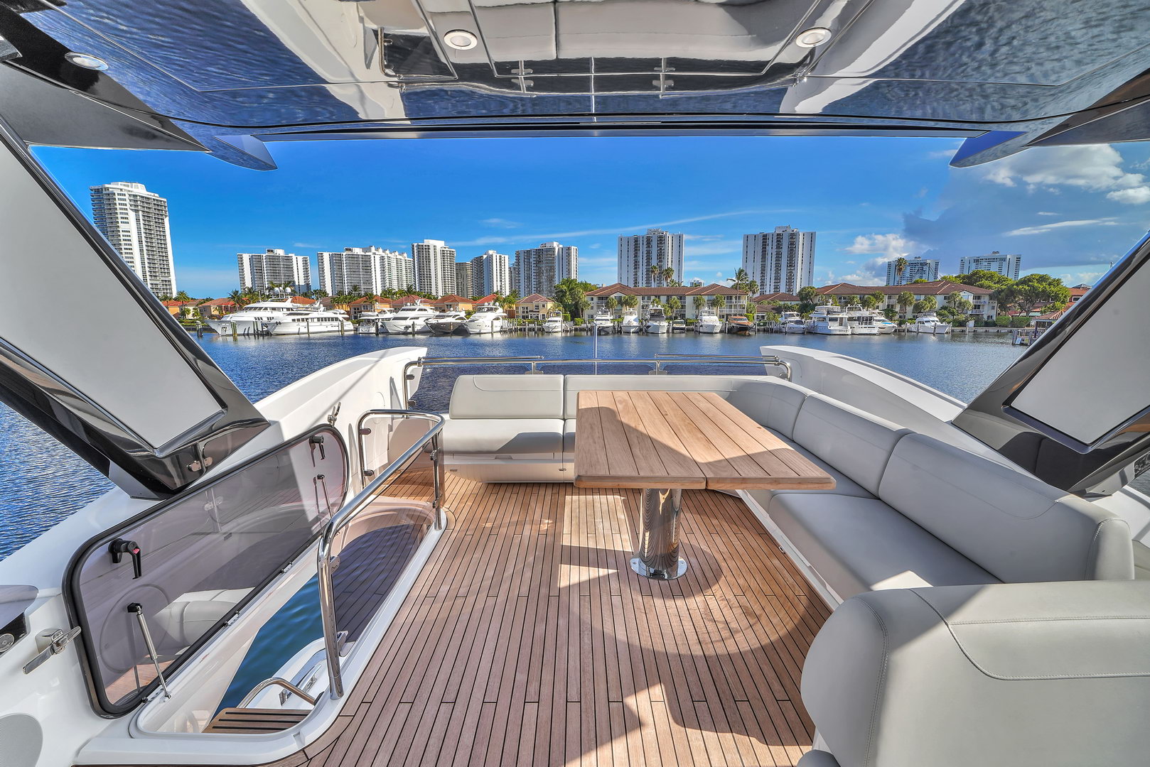 Sunseeker-Manhattan68_ext33