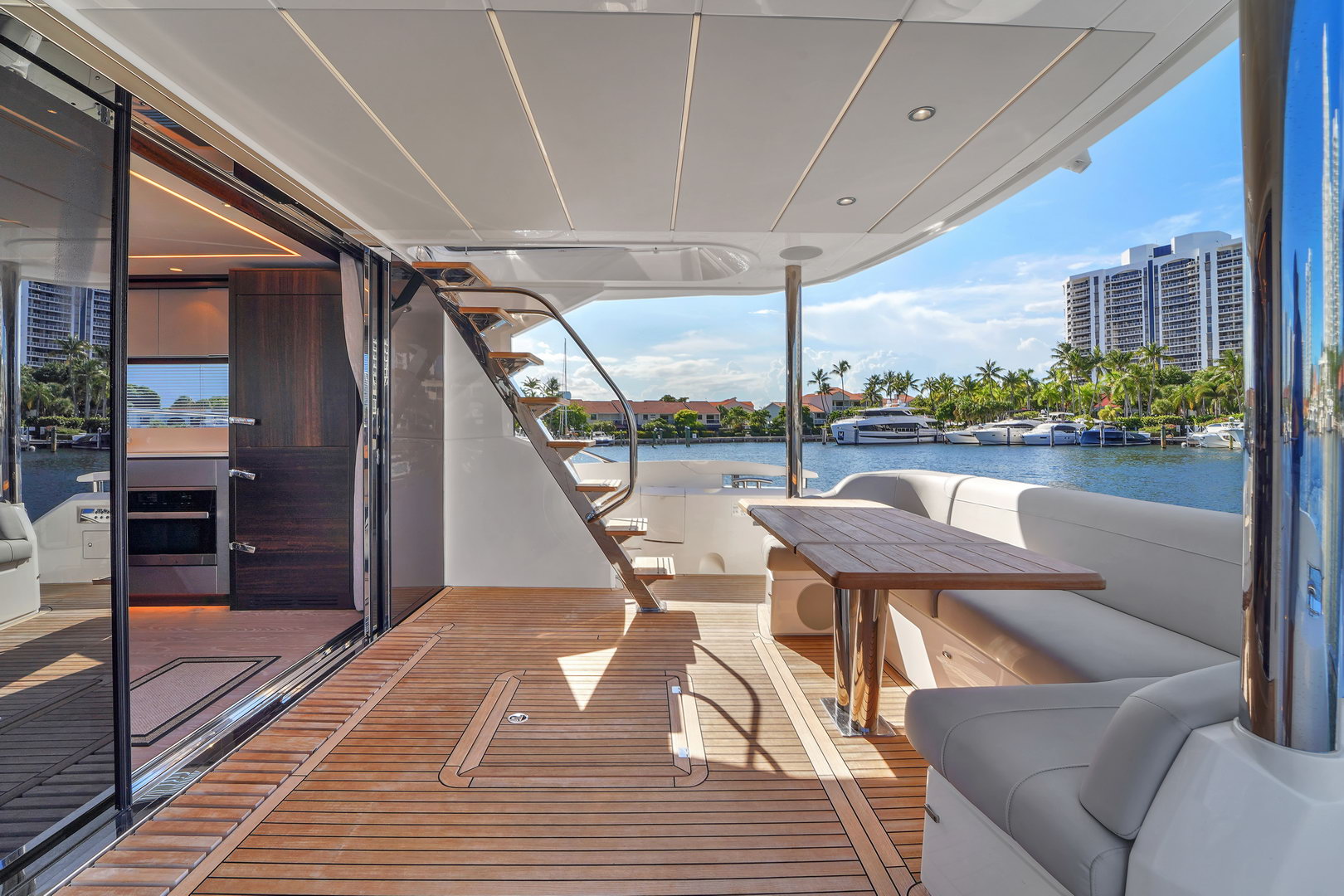 Sunseeker-Manhattan68_ext43